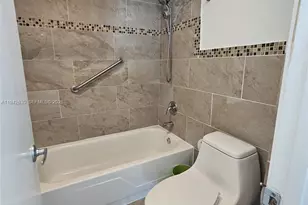 7135 Collins Ave, Miami Beach, FL 33141 - Photo 12