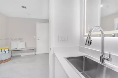 700 NE 24th St #4501, Miami, FL 33137 - Photo 18