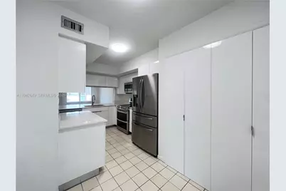 7852 NW 7th Ct, Plantation, FL 33324 - Photo 4