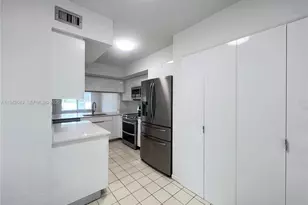 7852 NW 7th Ct, Plantation, FL 33324 - Photo 4