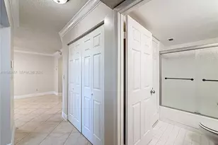 9877 Westview Dr, Coral Springs, FL 33076 - Photo 44