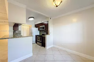 9877 Westview Dr, Coral Springs, FL 33076 - Photo 20