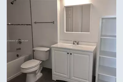 230 SW 117th Ter #11206, Pembroke Pines, FL 33025 - Photo 16