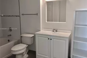 230 SW 117th Terrace, Pembroke Pines, FL 33025 - Photo 16