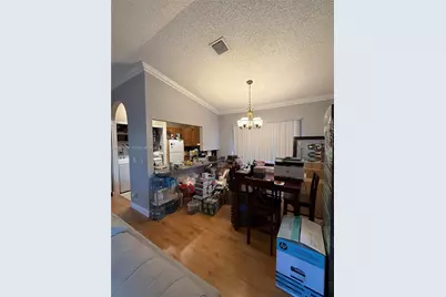 6190 Pine Tree Ln, Tamarac, FL 33319 - Photo 6