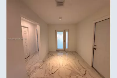 2430 NW 22nd Rd, Fort Lauderdale, FL 33311 - Photo 4