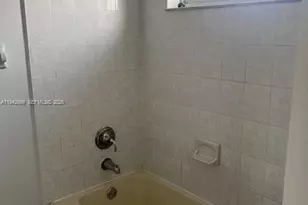 2310 W 74th St, Hialeah, FL 33016 - Photo 22