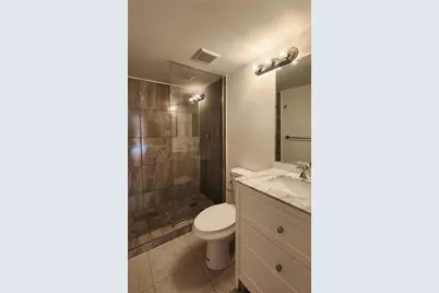 600 NE 36th St #821, Miami, FL 33137 - Photo 6