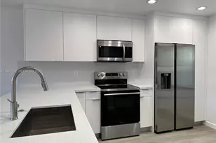 322 NE 3rd St, Hallandale Beach, FL 33009 - Photo 8