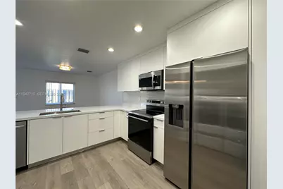 322 NE 3rd St #C, Hallandale Beach, FL 33009 - Photo 10