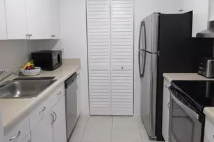 500 NE 2nd St, Dania Beach, FL 33004 - Photo 10