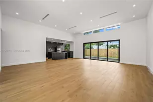 326 NW 40th St, Miami, FL 33127 - Photo 6