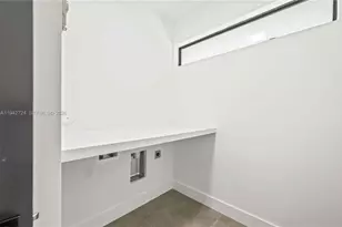 326 NW 40th St, Miami, FL 33127 - Photo 24