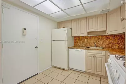 3140 S Ocean Dr #1909, Hallandale Beach, FL 33009 - Photo 22