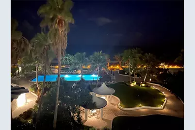 5161 Collins Ave #715, Miami Beach, FL 33140 - Photo 2