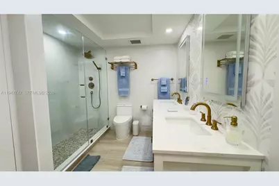 5161 Collins Ave #715, Miami Beach, FL 33140 - Photo 16