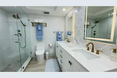 5161 Collins Ave #715, Miami Beach, FL 33140 - Photo 12