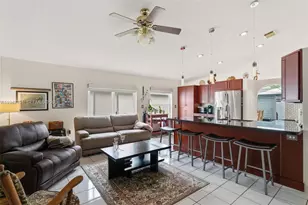 18916 NW 10th St, Pembroke Pines, FL 33029 - Photo 22