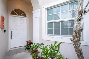 18916 NW 10th St, Pembroke Pines, FL 33029 - Photo 4