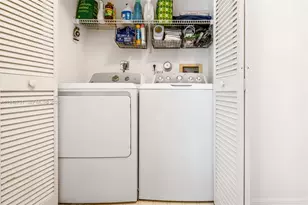 18916 NW 10th St, Pembroke Pines, FL 33029 - Photo 32