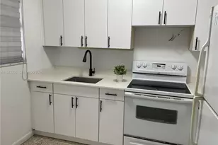142 SW 18th Ave, Miami, FL 33135 - Photo 2