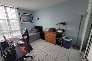 20301 W Country Club Dr, Aventura, FL 33180 - Photo 8