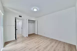 8453 N Coral Cir, North Lauderdale, FL 33068 - Photo 18