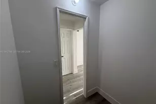 9470 Live Oak Pl, Davie, FL 33324 - Photo 16