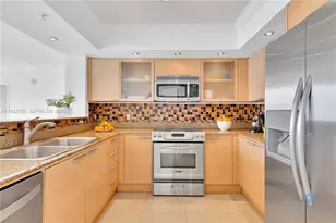 16699 Collins Ave, Sunny Isles Beach, FL 33160 - Photo 6