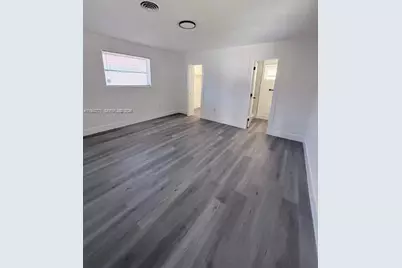 275 NE 173, North Miami Beach, FL 33162 - Photo 14