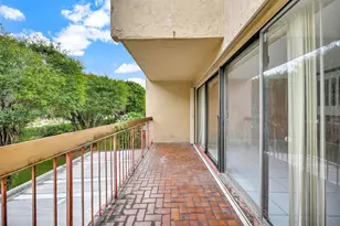 9907 NW 9th St Cir, Miami, FL 33172 - Photo 62