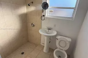 351 E 17th St, Hialeah, FL 33010 - Photo 8