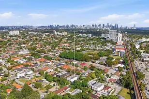 2852 SW 32nd Ct, Miami, FL 33133 - Photo 48
