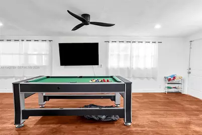 910 NE 49th St, Deerfield Beach, FL 33064 - Photo 22