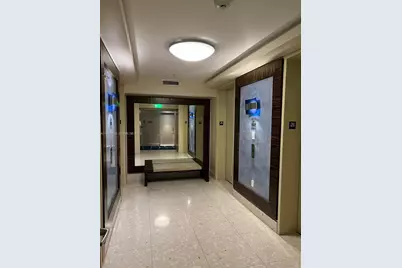 185 SW 7th St #2601, Miami, FL 33130 - Photo 14