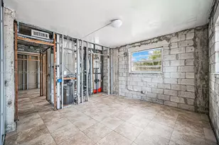 3640 NW 9th St, Miami, FL 33125 - Photo 18