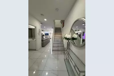 21432 NE 2nd Path #21432, Miami, FL 33179 - Photo 4