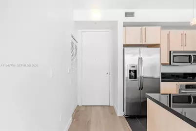 1111 SW 1st Ave #2222-N, Miami, FL 33130 - Photo 16