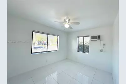 7935 Crespi Blvd #1, Miami Beach, FL 33141 - Photo 4