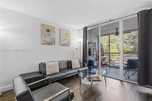 9340 Lagoon Pl, Davie, FL 33324 - Photo 4