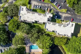 9340 Lagoon Pl, Davie, FL 33324 - Photo 42