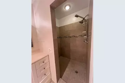 1471 NW 94th Ave #240, Pembroke Pines, FL 33024 - Photo 14