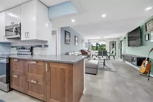 220 Lakeview Dr, Weston, FL 33326 - Photo 12