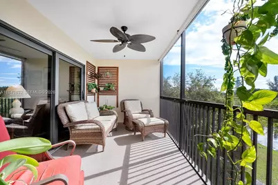 2200 S Cypress Bend Dr #406, Pompano Beach, FL 33069 - Photo 1