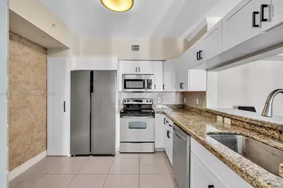 17150 N Bay Rd #2821, Sunny Isles Beach, FL 33160 - Photo 10