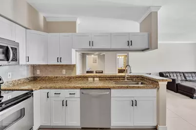 17150 N Bay Rd #2821, Sunny Isles Beach, FL 33160 - Photo 12