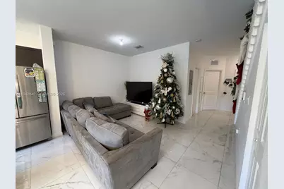 1656 SE 27th Ter #1656, Homestead, FL 33035 - Photo 2