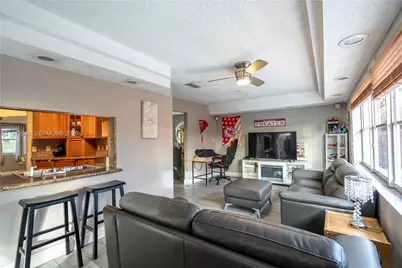 11700 Sheridan St, Pembroke Pines, FL 33026 - Photo 14