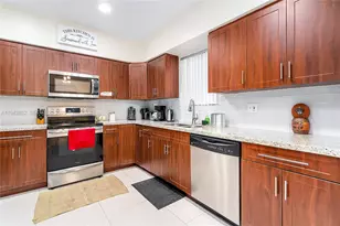 13521 NE 1st Ave, Miami, FL 33161 - Photo 12