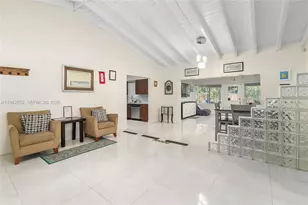 13521 NE 1st Ave, Miami, FL 33161 - Photo 8